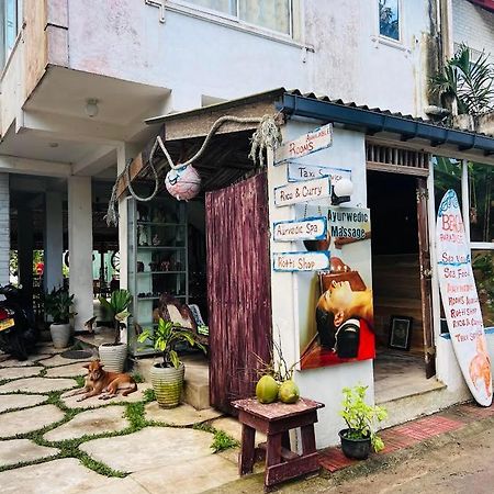 Beach Paradise Hotel Matara Bagian luar foto