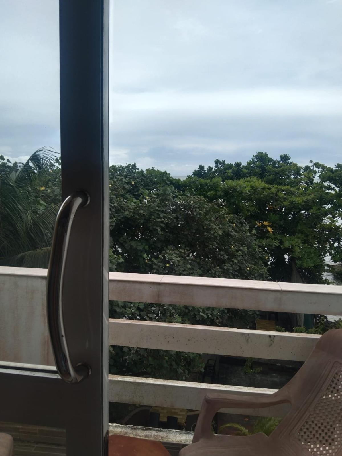 Beach Paradise Hotel Matara Ruang foto