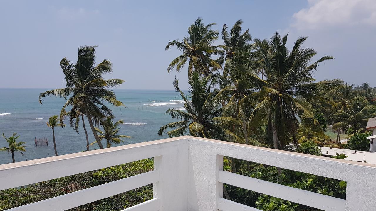 Beach Paradise Hotel Matara Bagian luar foto