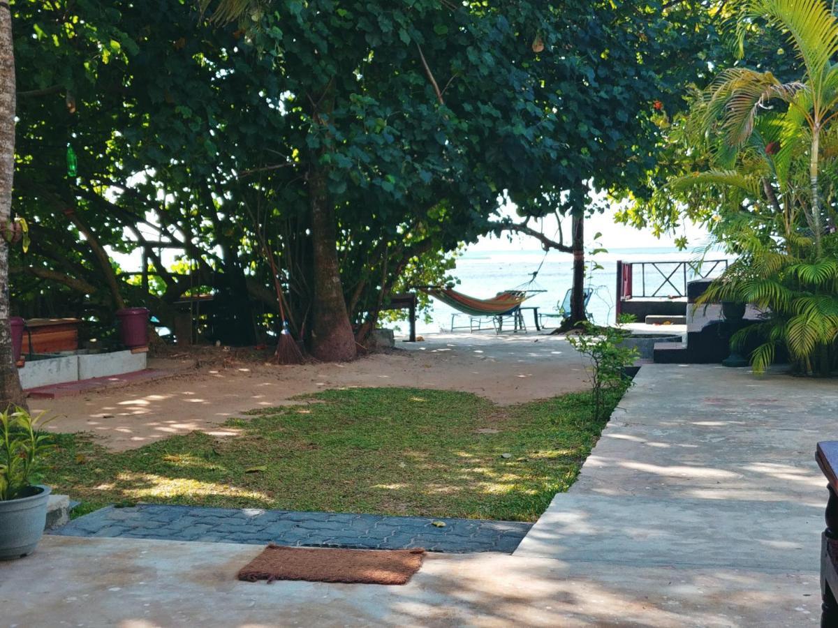 Beach Paradise Hotel Matara Bagian luar foto